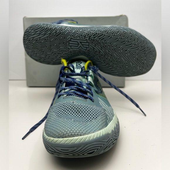 Nike Kyrie Flytrap 5 Ocean Cube- 10.5 - Picture 3 of 6